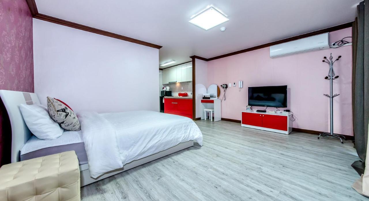 Vila Ghost House Čedžu Pokoj fotografie